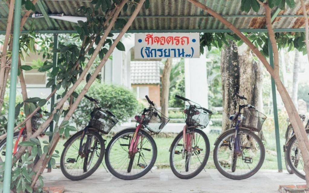 The Pine Resort Pathum Thani Esterno foto