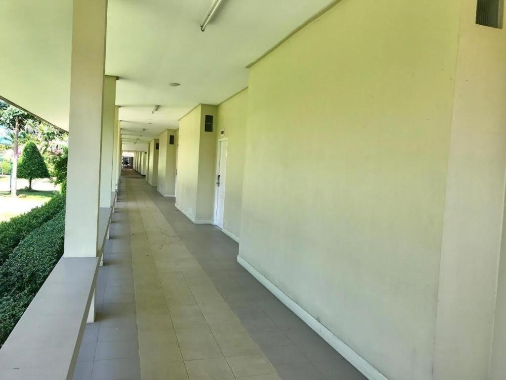 The Pine Resort Pathum Thani Esterno foto